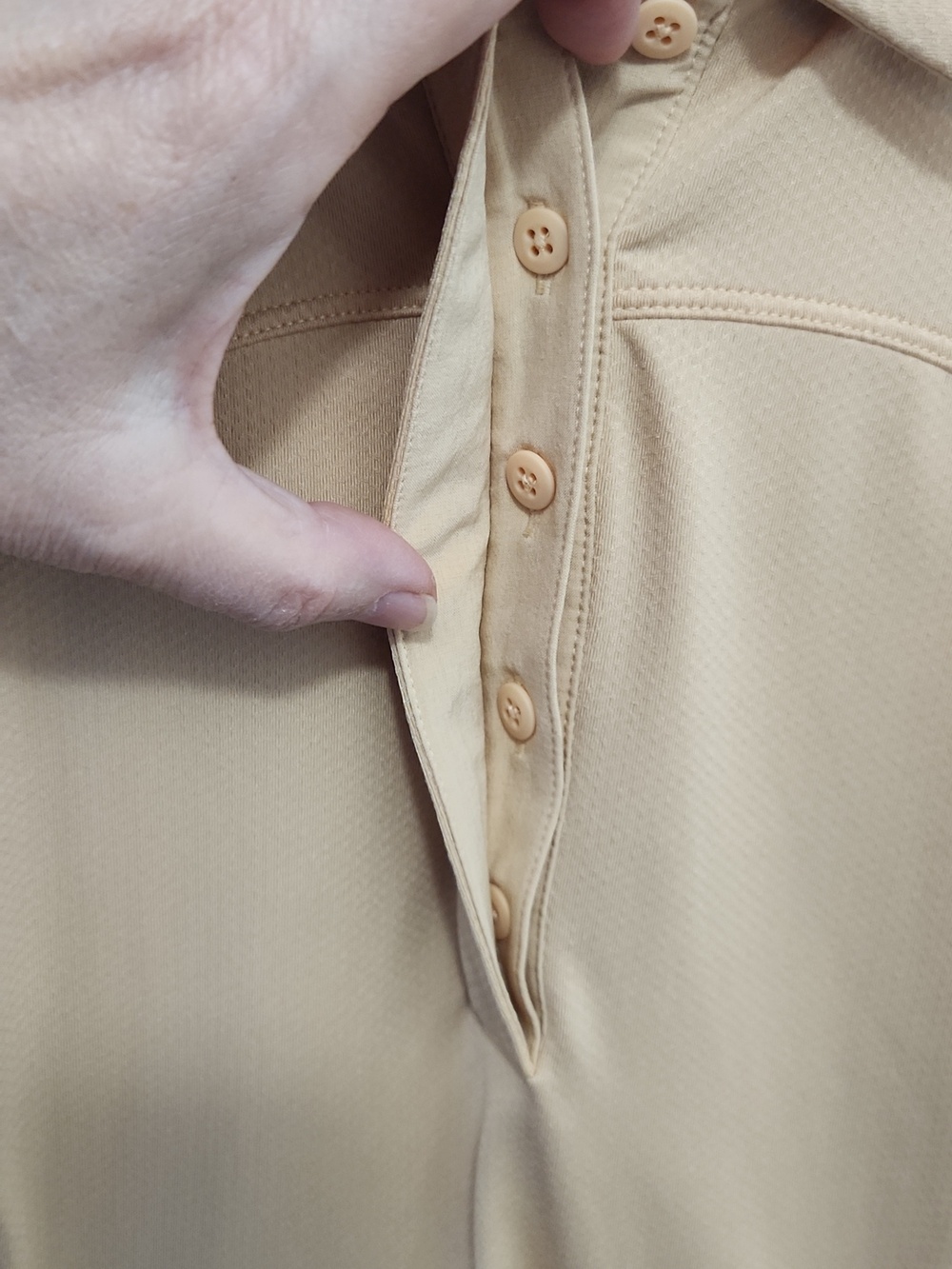 Lululemon Women's Tan Short Sleeve Stretch Polo Shirt Size 6 - Picture 5 of 9